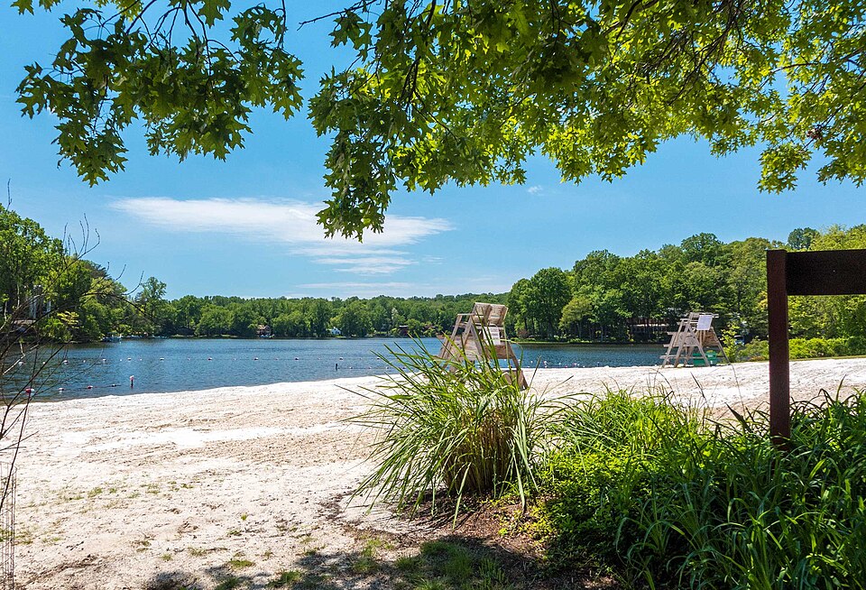 Lake Barcroft Authority